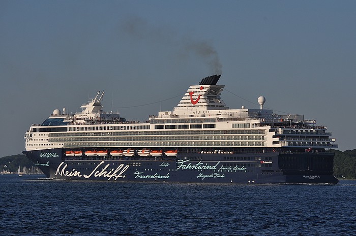 Mein Schiff 1